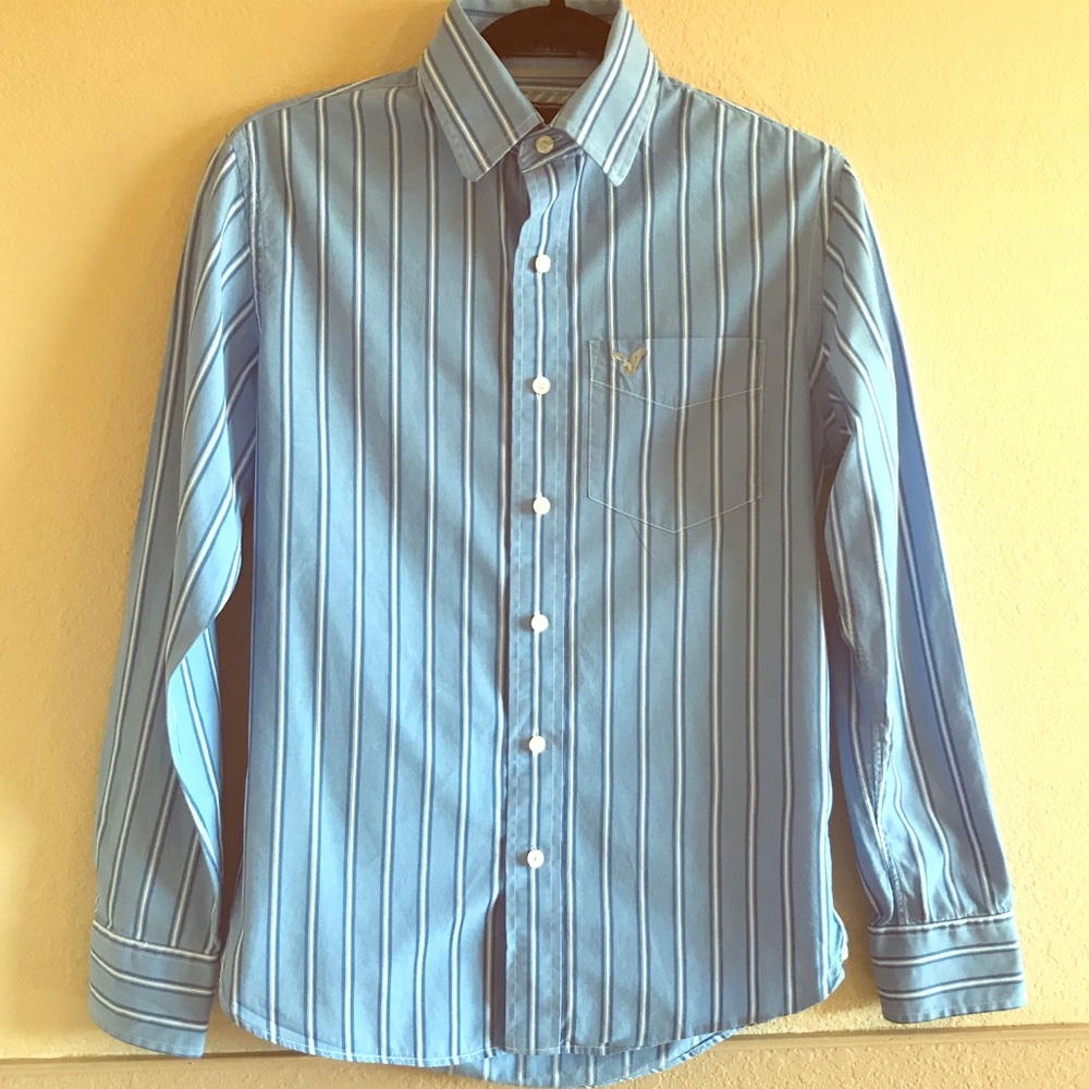 AMERICAN EAGLE Blue Stripe Button Down Shi…